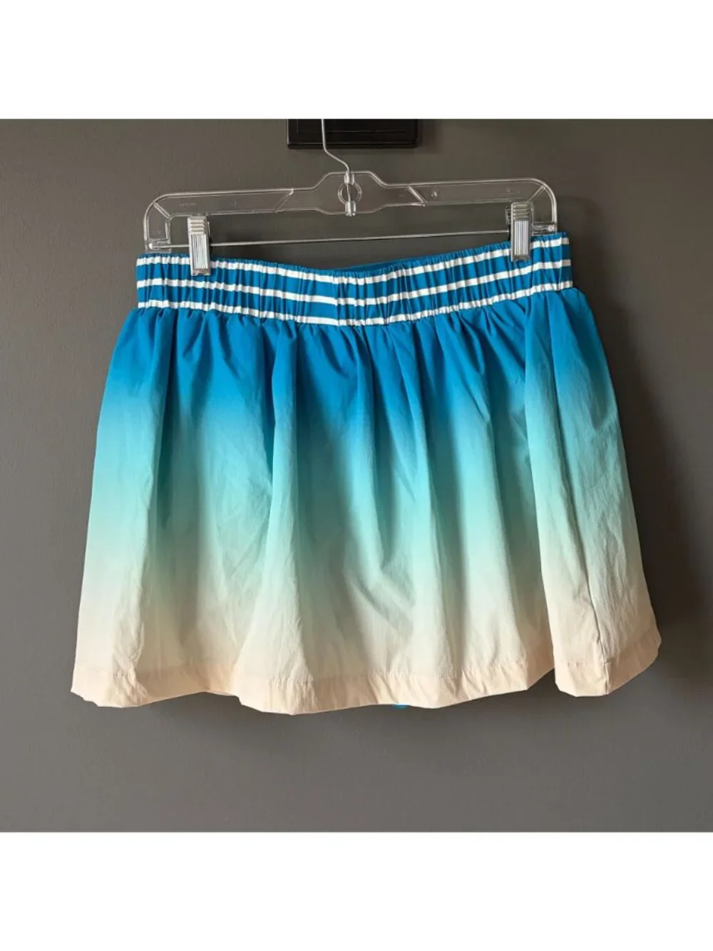 Australian Open AO Women's Tennis Skirt Gradient Lifestyle Skort LARGE NWT - Picture 4 of 8